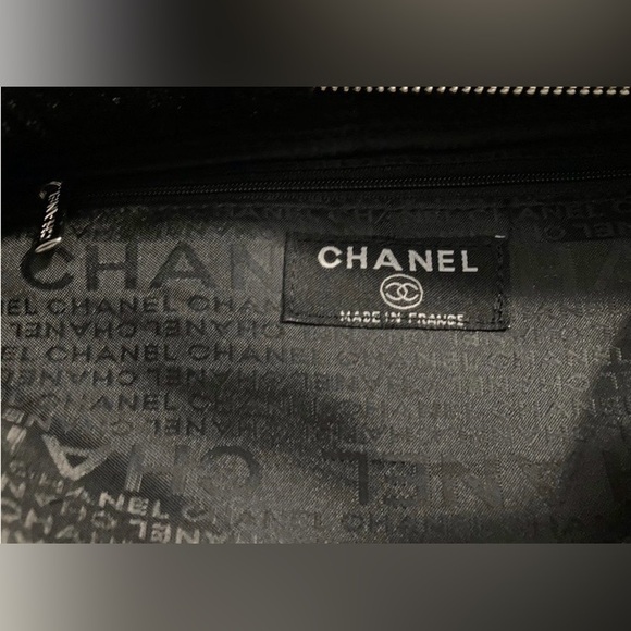 Lambskin Shoulder Bag - Picture 8 of 12